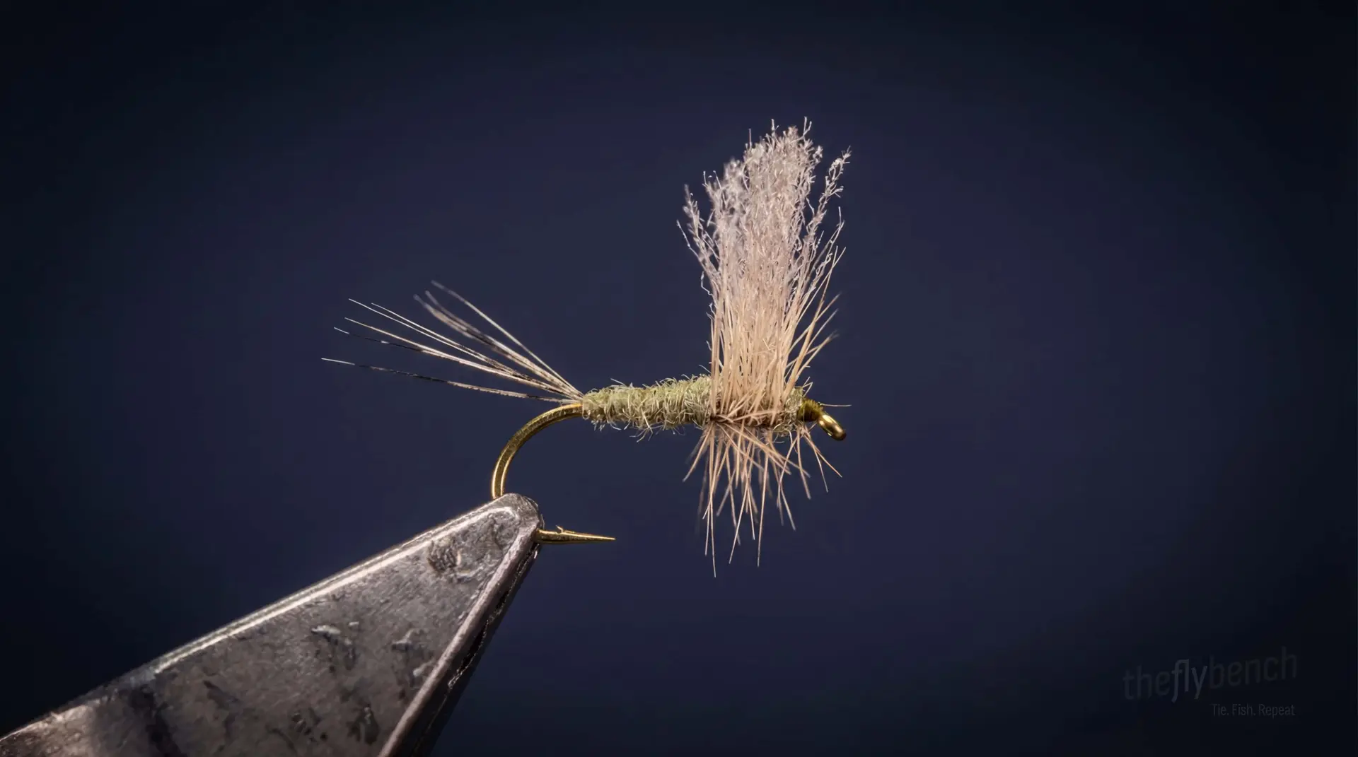 Barr's Vis-A-Dun fly pattern - imitates Mayflies tied for Trout