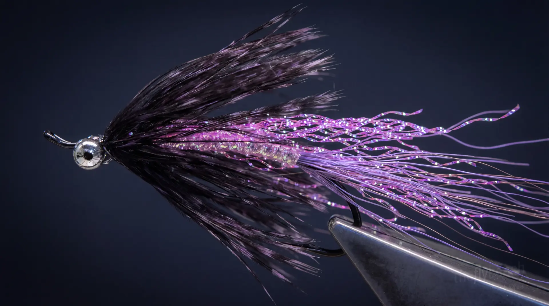 Crazy Comet fly pattern - imitates Mayflies, Caddis tied for Trout