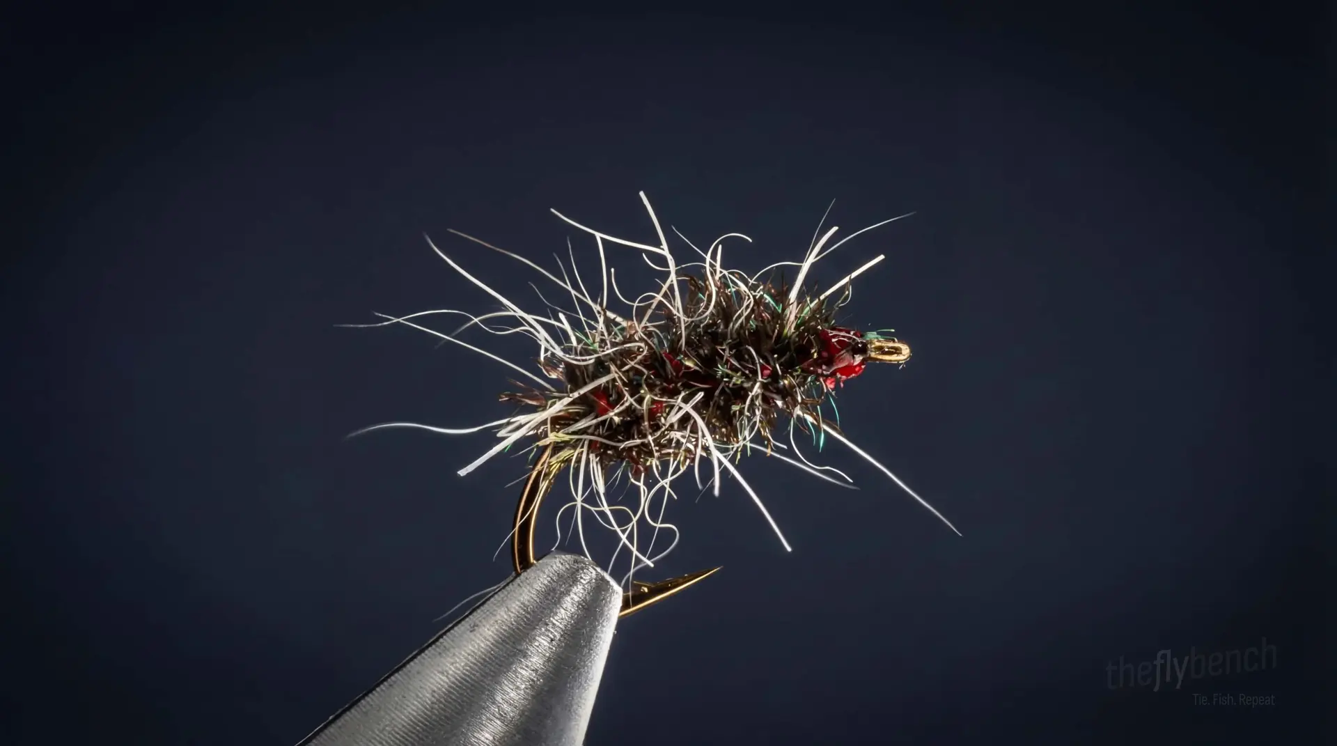 Matt's Gnat fly pattern - imitates Midges tied for Trout