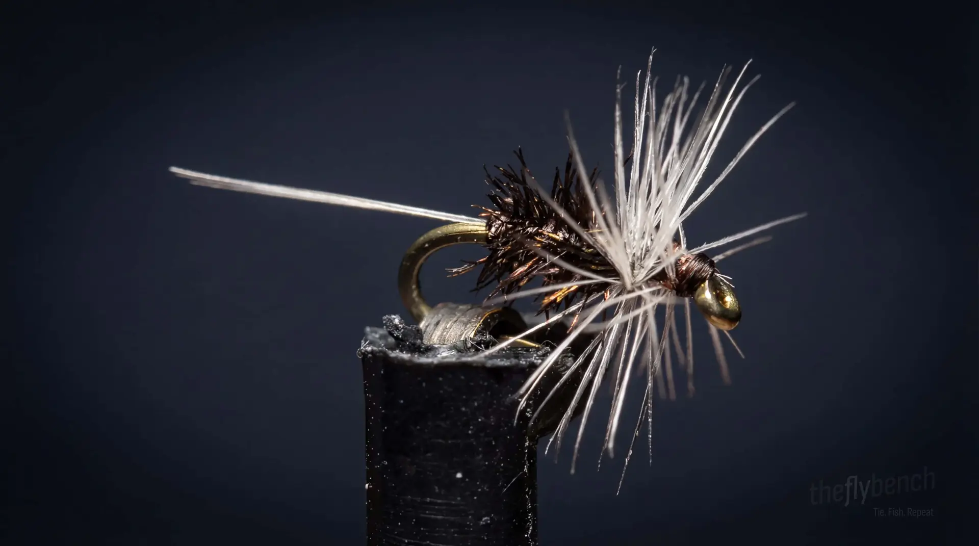 Peg's Midge fly pattern - imitates Midges tied for Trout