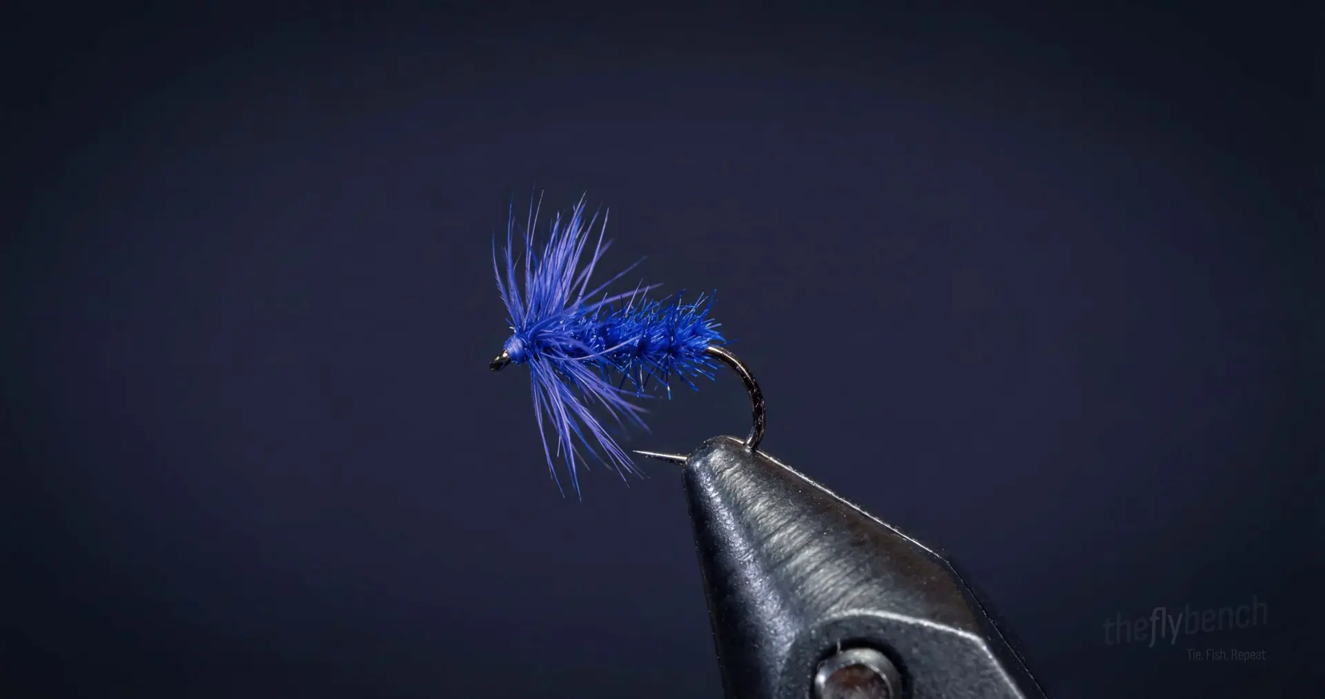 Syl's Midge fly pattern - imitates Midges tied for Trout