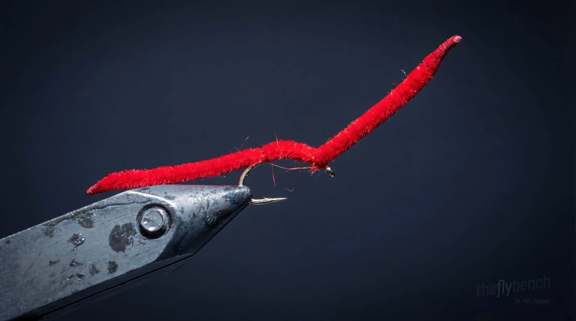 San Juan Worm fly pattern - imitates Aquatic Worms tied for Trout