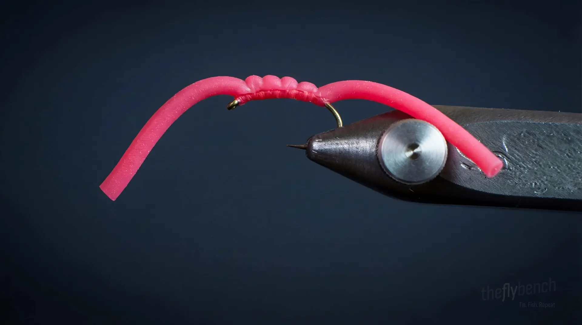 Squirmy Wormy fly pattern - imitates Worms tied for Trout