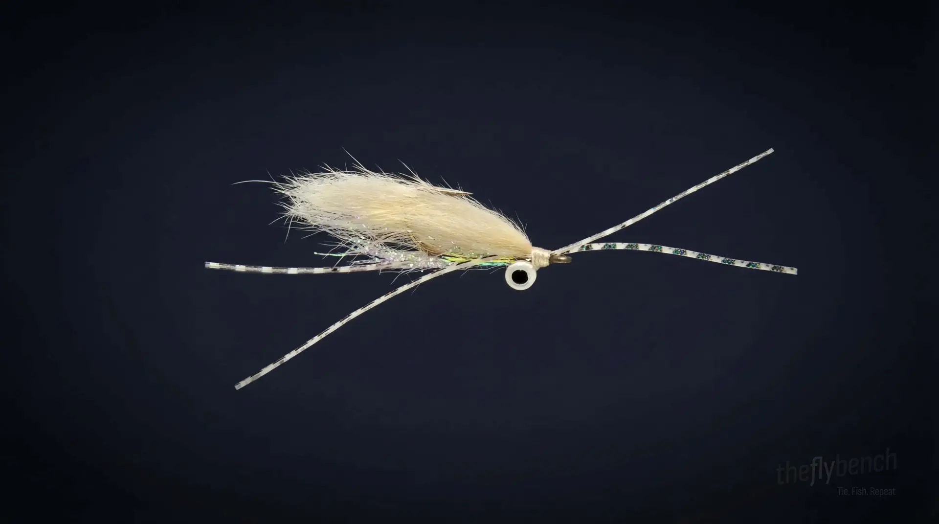 Bonefish Special fly pattern - imitates Baitfish, Crustaceans tied for Bonefish