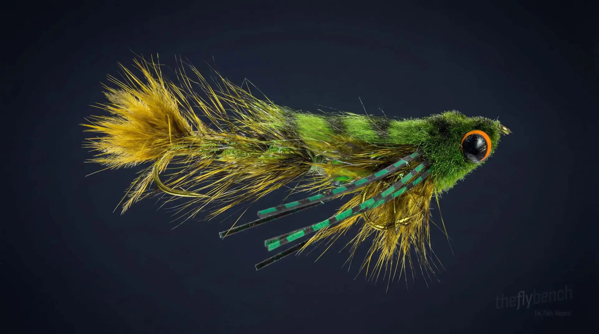 Baby Gonga fly pattern - imitates Baitfish tied for Bass