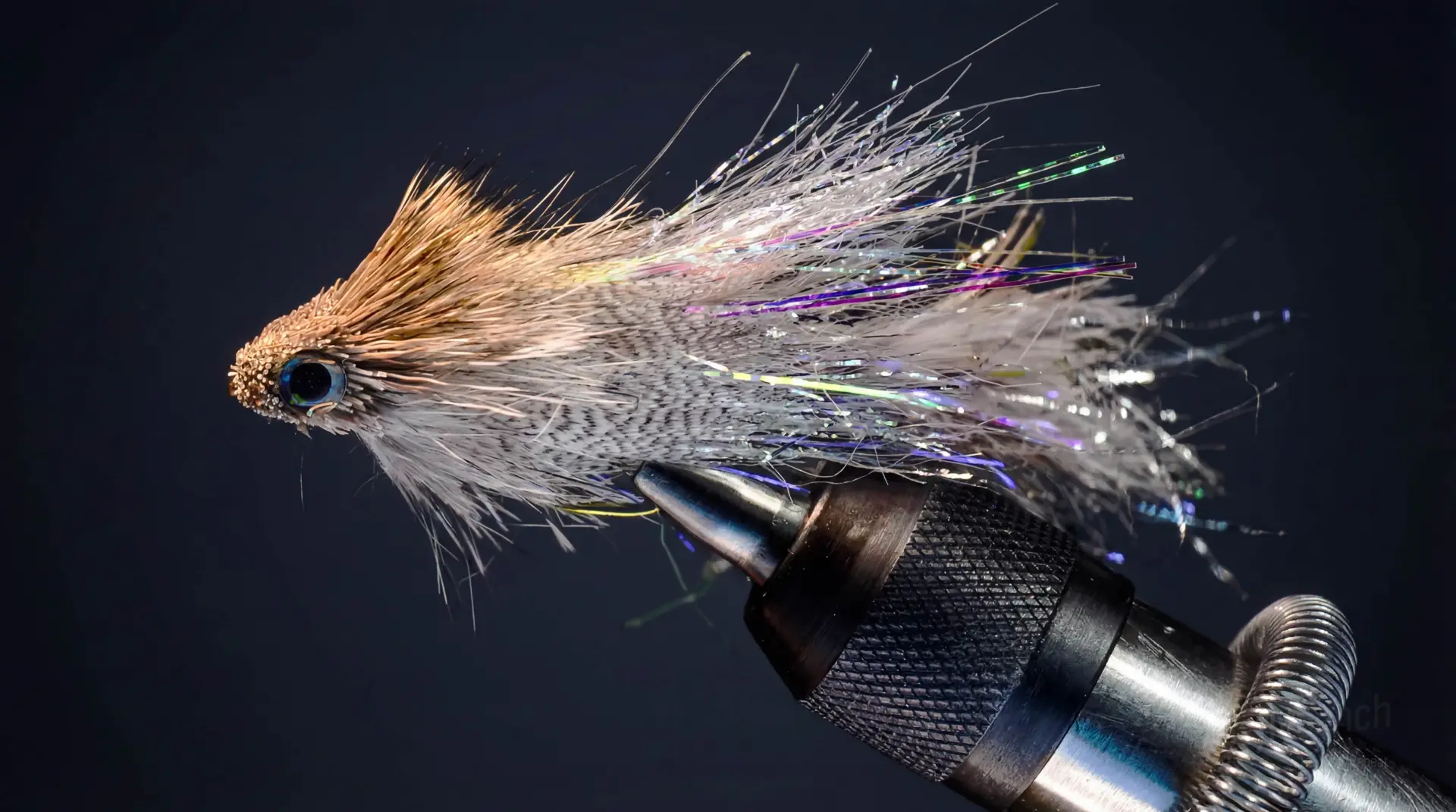 D&D Drunk and Disorderly fly pattern - imitates Baitfish tied for Trout, Bass, Pike