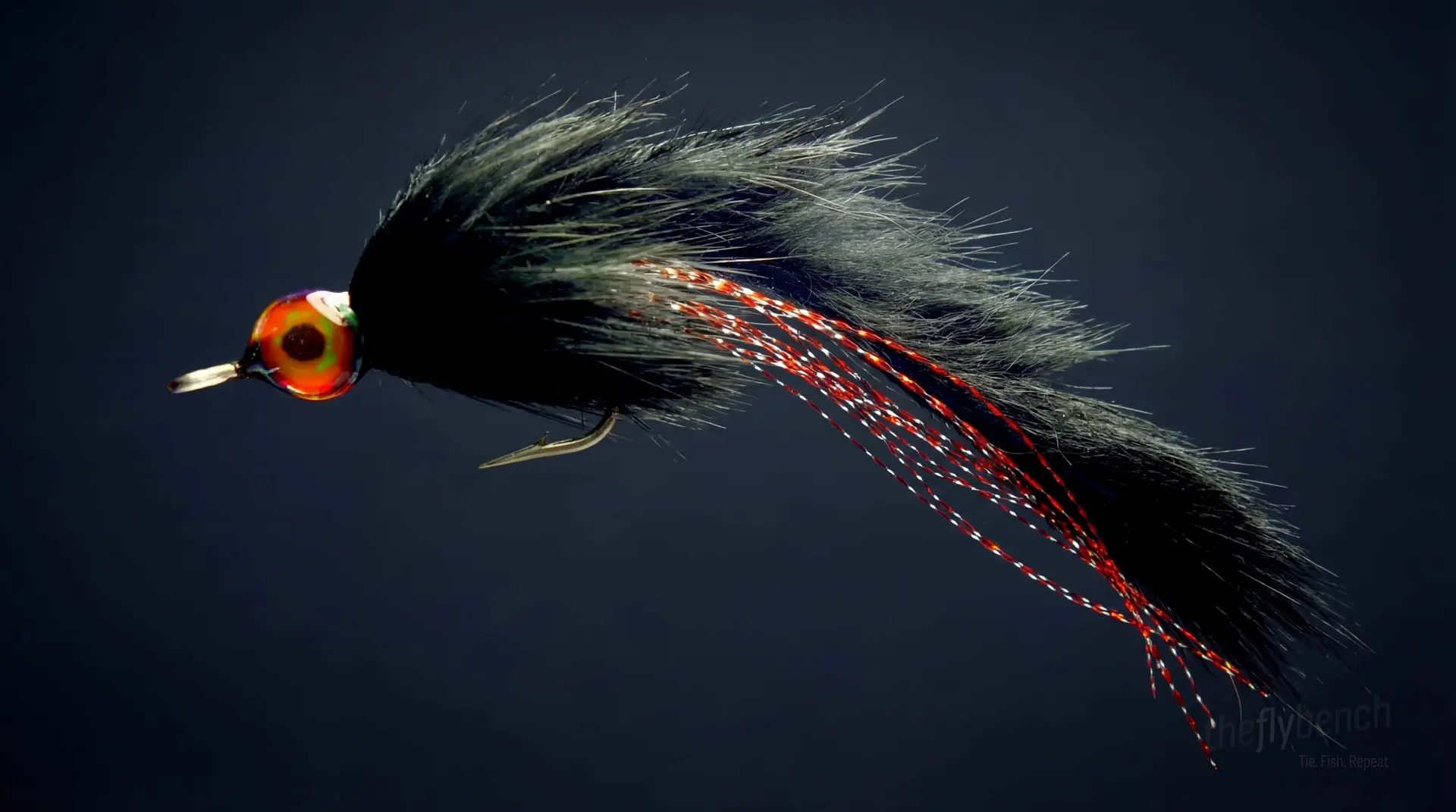 Pike Bunny fly pattern - imitates Baitfish tied for Pike, Bass