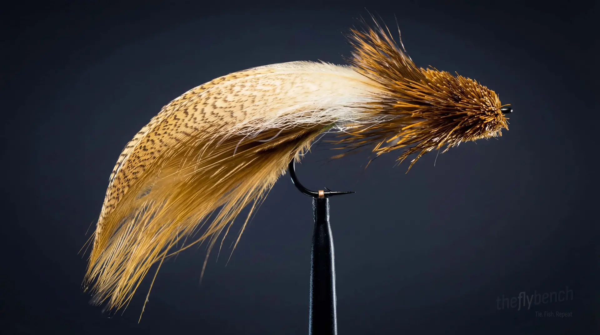 Zoo Cougar fly pattern - imitates Baitfish tied for Trout, Bass