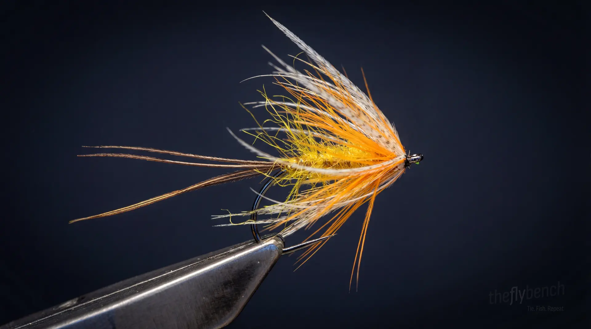 Gosling fly pattern - imitates Mayflies, Caddis tied for Trout