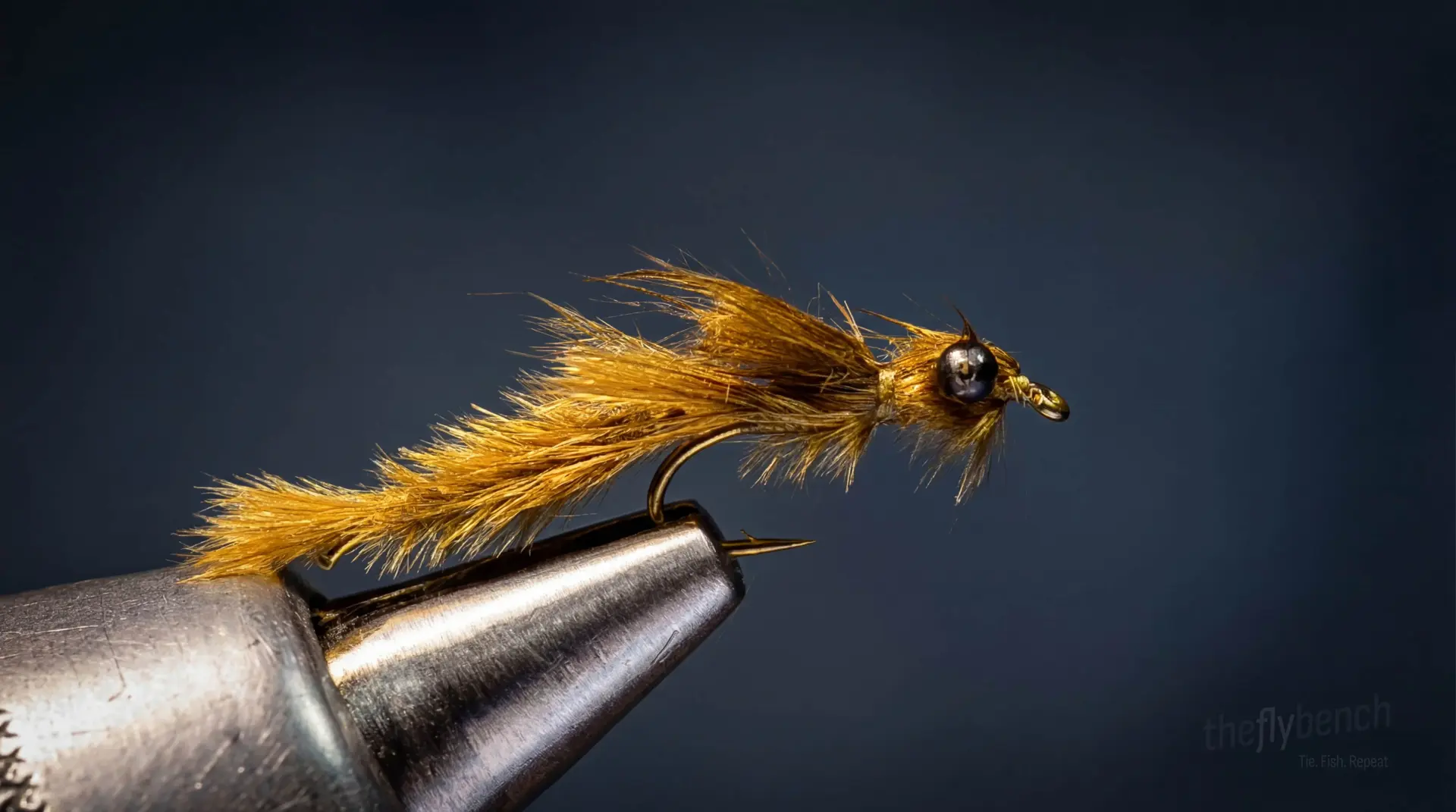 Wiggle Damsel fly pattern - imitates Damselfly Nymphs tied for Trout