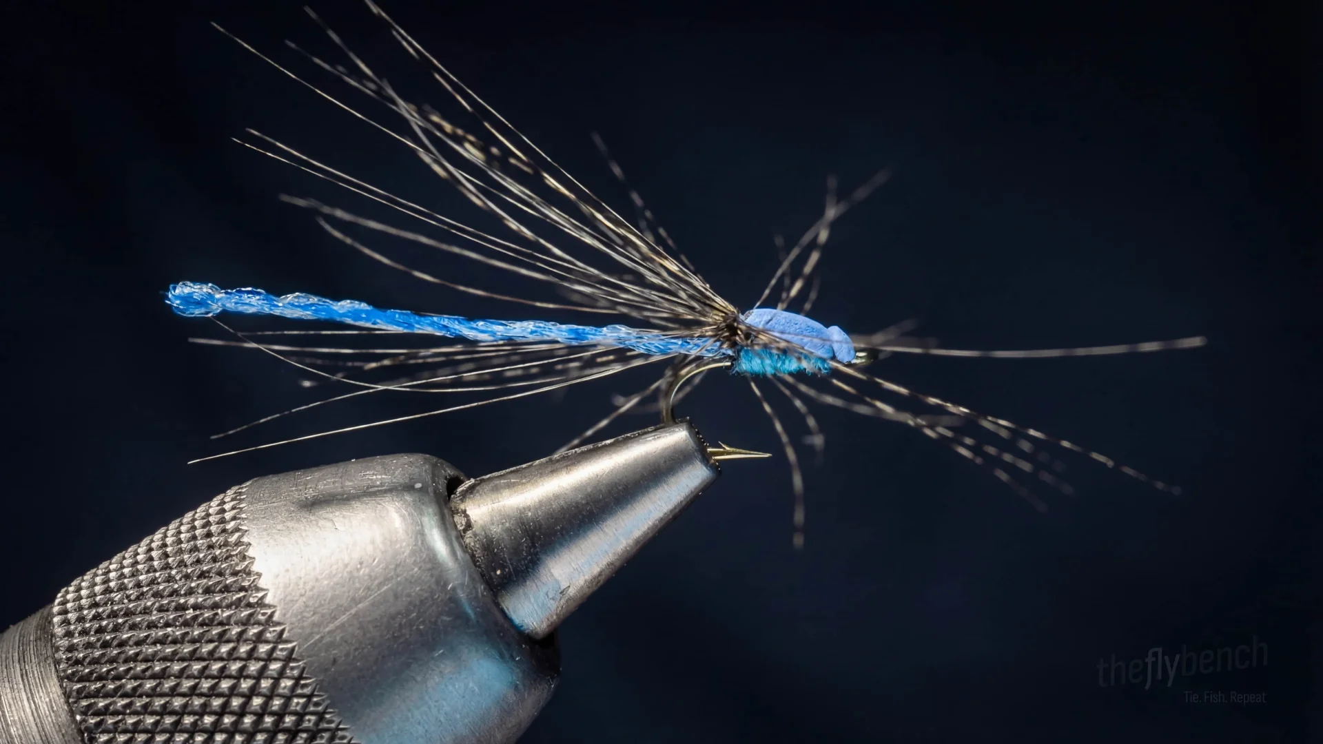 Parachute Damsel fly pattern - imitates Damselflies tied for Trout