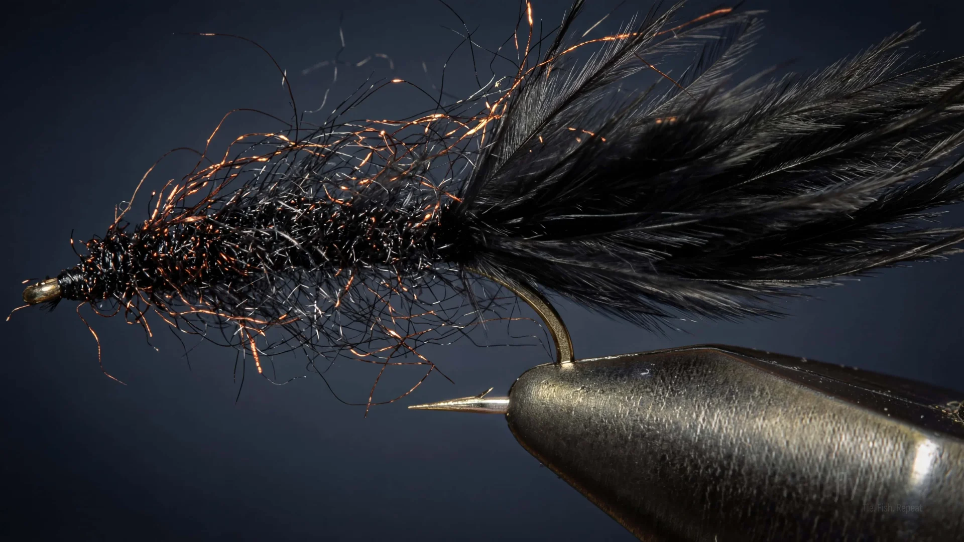 Bloody Black Leech fly pattern - imitates Leeches tied for Trout, Bass