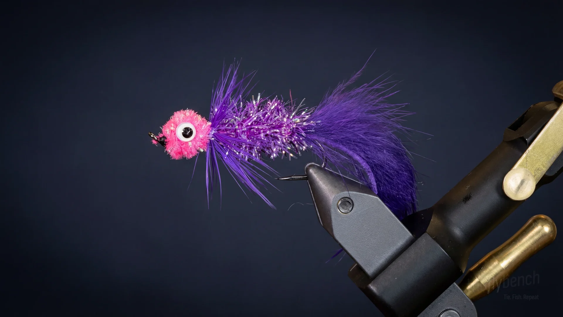 Starlight Leech fly pattern - imitates Leeches tied for Steelhead, Salmon