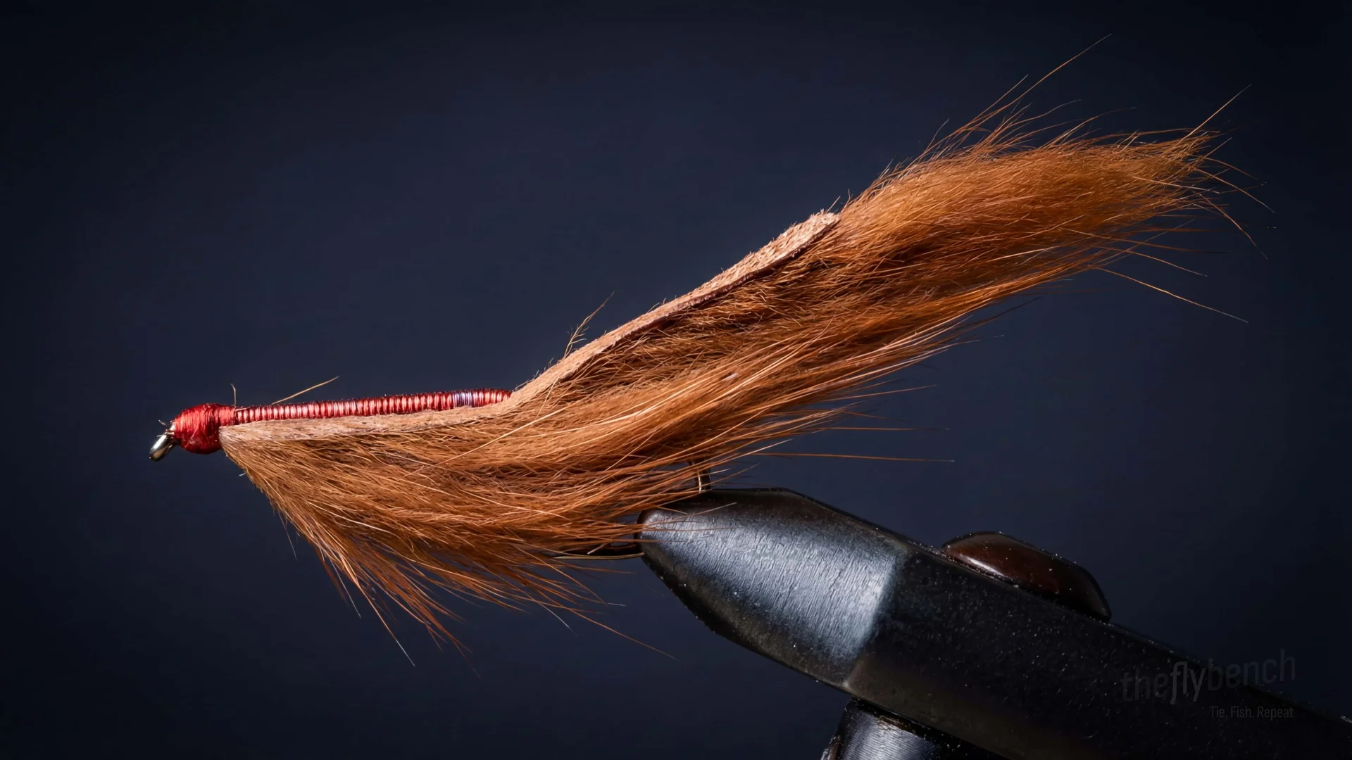 Wired Leech fly pattern - imitates Leeches tied for Trout