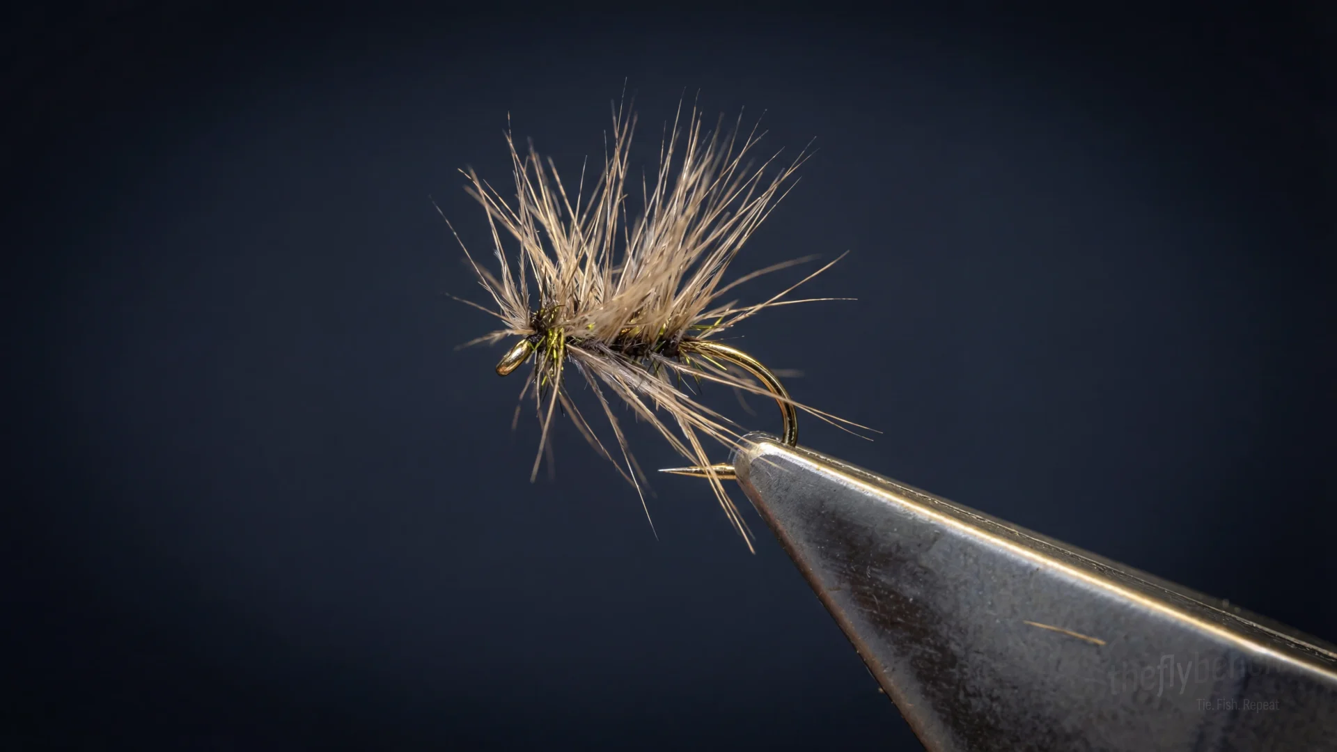 Stew's Glassy Spider fly pattern - imitates Mayfly Nymphs tied for Trout