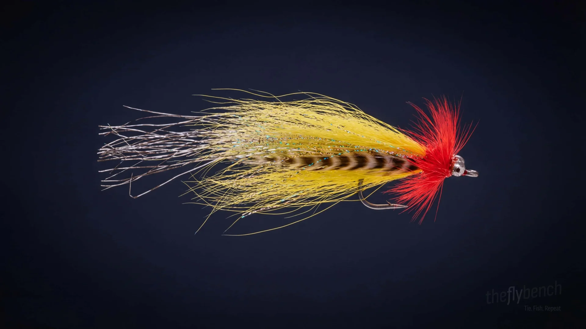 Flashtail Whistler fly pattern - imitates Baitfish tied for Tarpon, Snook, Redfish