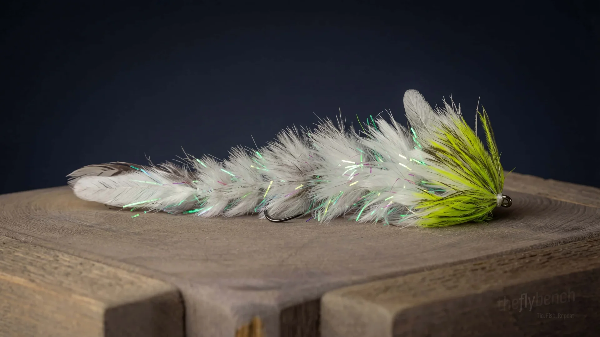 Feathered Gamechanger fly pattern - imitates Baitfish tied for Bass, Pike, Musky