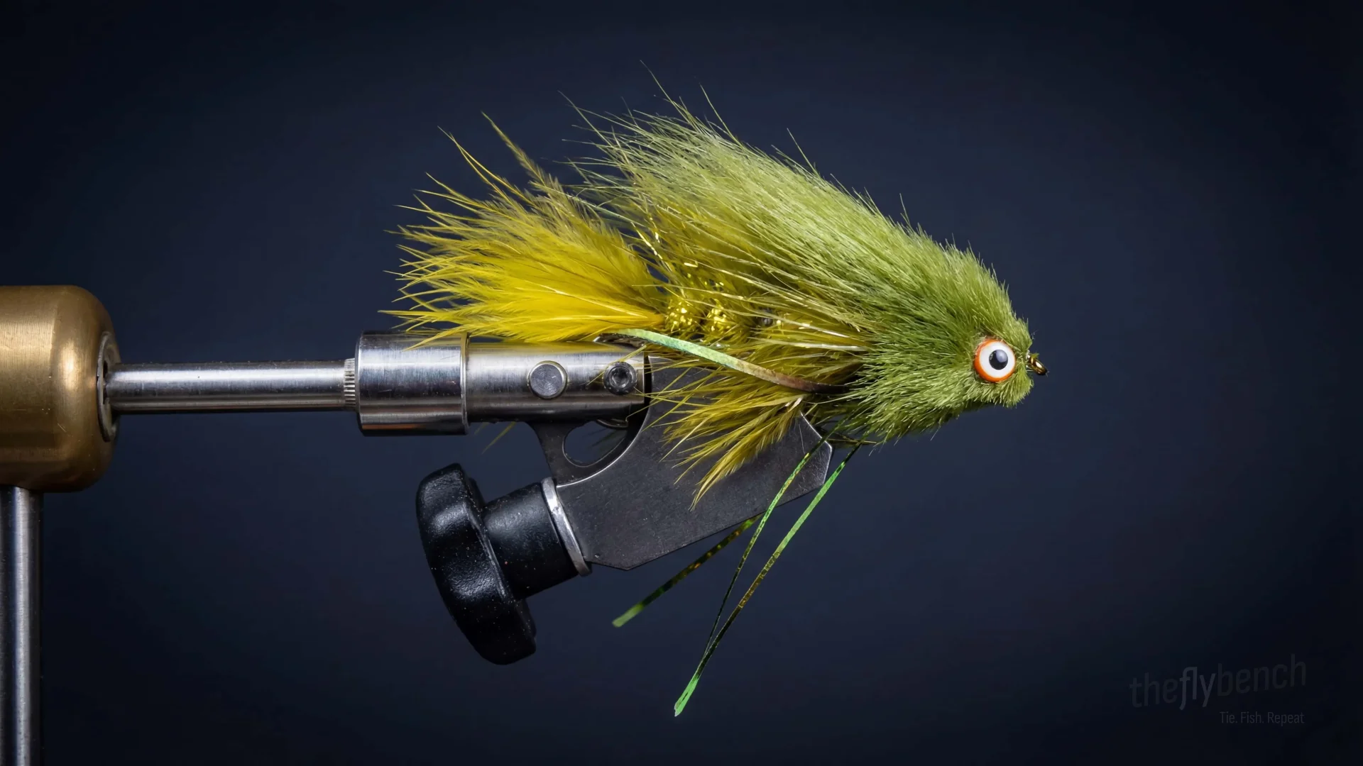 The Gonga fly pattern - imitates Baitfish, Leeches tied for Trout, Bass